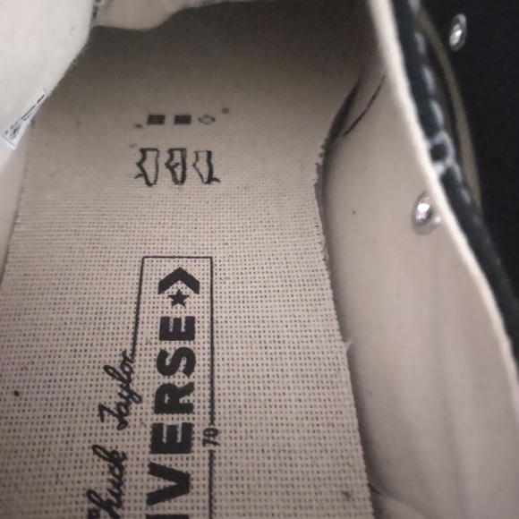 Converse Black and White Sneakers - Picture 7 of 7